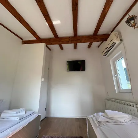 Villa 4 Star *