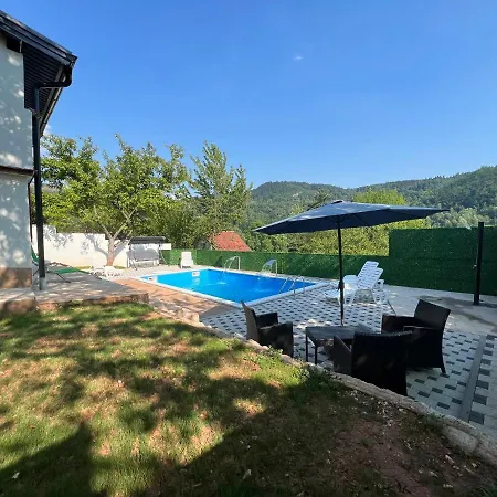 4 Star Sarajevo