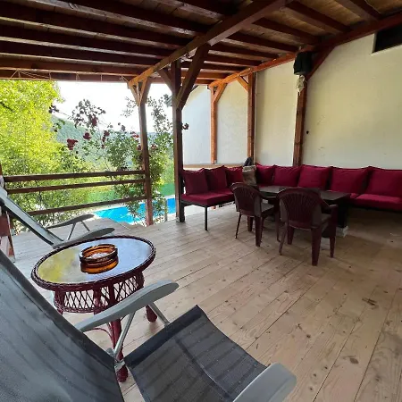 Villa 4 Star