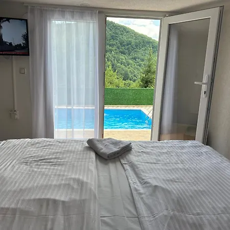 Villa Iman